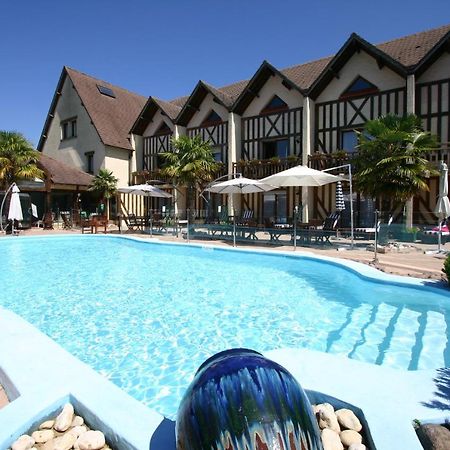 Logis Le Clos Deauville Saint Gatien Exterior foto