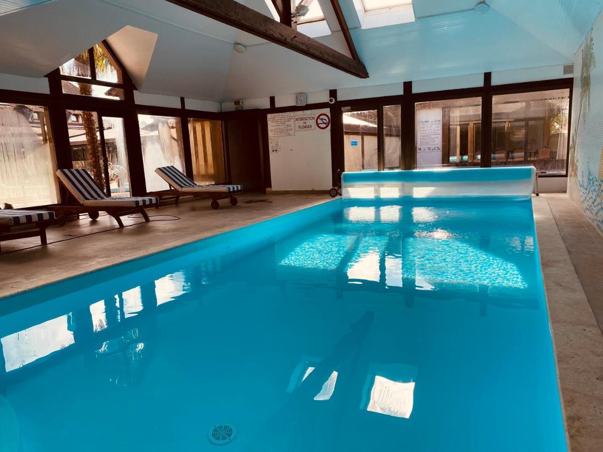 Logis Le Clos Deauville Saint Gatien Exterior foto