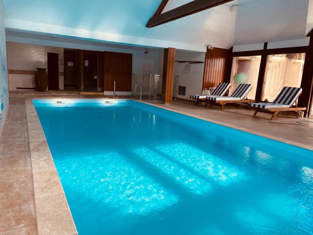 Logis Le Clos Deauville Saint Gatien Exterior foto